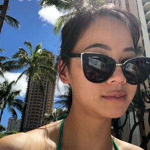 Meet your Posher, Cindy